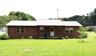 261 Circle Hill Dr, McMinnville, TN 37110