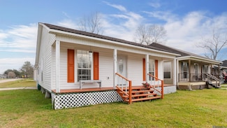 8703 Aspen Ct, Denham Springs, LA 70726