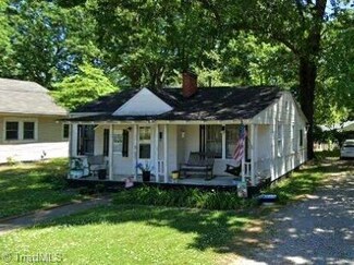 606 Oakhurst St, Kernersville, NC 27284