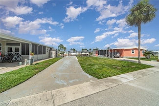 17750 Peppard Dr, Fort Myers Beach, FL 33931