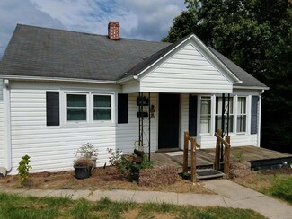 265 S 16th St, Wytheville, VA 24382