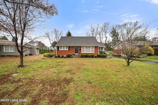 27 Chamberry Cir, Louisville, KY 40207