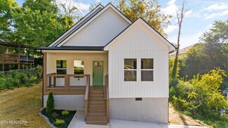716 Washburn Rd NW, Knoxville, TN 37919