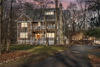 711 Pine Hill Rd, East Stroudsburg, PA 18302
