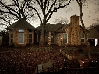303 Hillcroft Dr, Duncanville, TX 75137