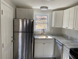10 Bateman St Unit 1, Roslindale, MA 02131