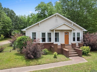 1508 Alpine Rd, Longview, TX 75601