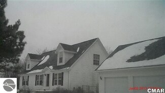 7687 N Lumberjack Rd, Riverdale, MI 48877