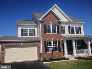 708 Masters Dr, Cross Junction, VA 22625