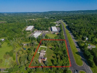 417 Mountain Rd, Lebanon, NJ 08833