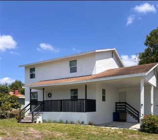2704 23rd St SW, Lehigh Acres, FL 33976