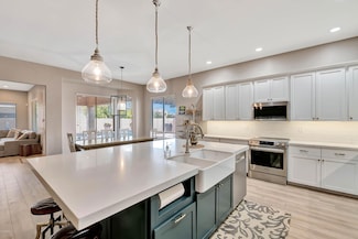 10226 E Laguna Azul Ave, Mesa, AZ 85209
