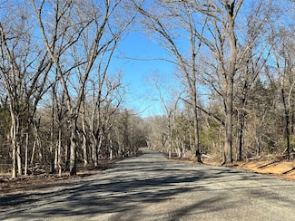 108 Deadwood Dr, Tishomingo, OK 73460