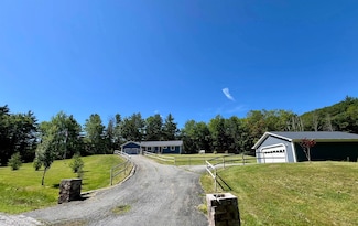 425 W Lake Rd, Wells, VT 05774