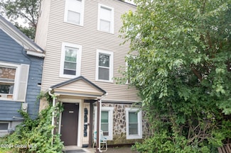 422 East St, Rensselaer, NY 12144