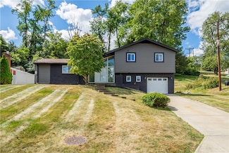 659 Alpine Dr, Canonsburg, PA 15317