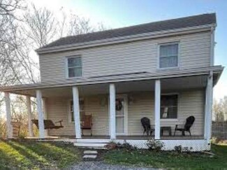 295 Sangers Ln, Staunton, VA 24401