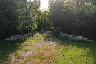 2200 Chapel Hill Rd, Ponca City, OK 74604