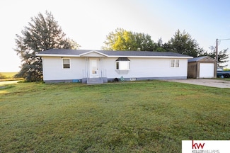 692 Road 3200, Superior, NE 68978
