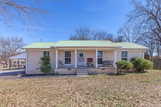 45 Daniel St, Savannah, TN 38372