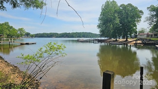 4426 Ridge St, Claremont, NC 28610