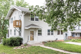 606 N Chestnut St, Avoca, IA 51521