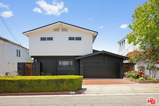 117 Ocean Way, Santa Monica, CA 90402