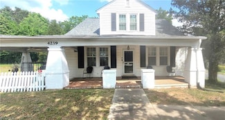 4239 Carver School Rd, Winston Salem, NC 27105