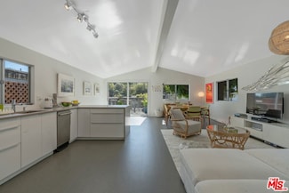 29 Paradise Cove Rd, Malibu, CA 90265