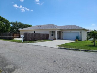 1206 NE 2nd St, Boynton Beach, FL 33435