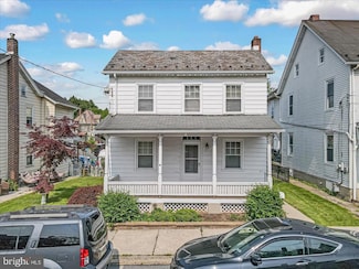 311 2nd St, Slatington, PA 18080
