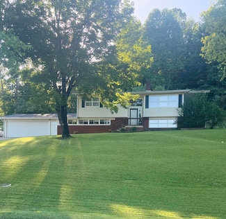 93 Hargis Hill Dr, Jackson, KY 41339