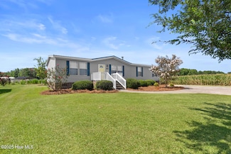 3287 Catherine Lake Rd, Chinquapin, NC 28521