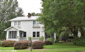 206 W Lee St, Chickasaw, AL 36611