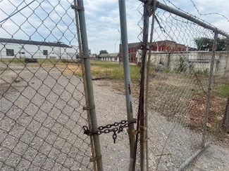 110 W 13th St, Chandler, OK 74834