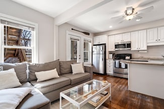483 E 7th St Unit 2, Boston, MA 02127