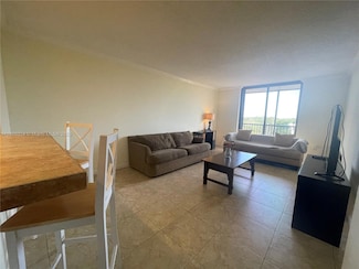 16851 NE 23rd Ave Unit B621, North Miami Beach, FL 33160