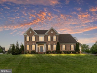 16819 Doubleday Rd, Centreville, VA 20120