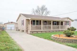 3851 E Ovid Ave, Des Moines, IA 50317