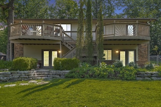 60 Montego Dr, Kimberling City, MO 65686