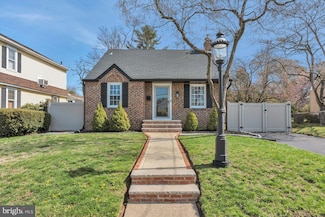 724 Mayflower Ave, Lawrence Township, NJ 08648