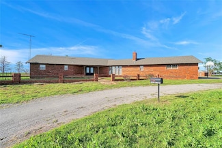 23951 E 1160 Rd, Colony, OK 73021