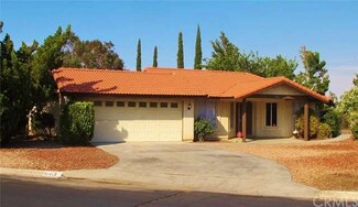 10415 Shangri la Ave, Hesperia, CA 92345