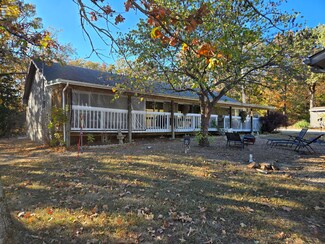 21063 Cliff Hill Dr, Wheatland, MO 65779