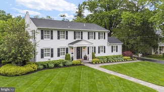 92 Philip Dr, Princeton, NJ 08540