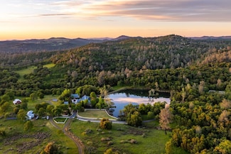 16096 Perimeter Rd, Grass Valley, CA 95949