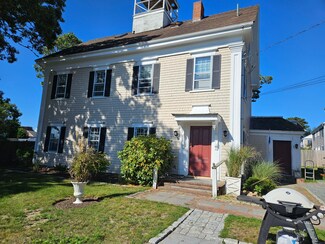 16 School House Rd, Harwich Port, MA 02646