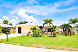 945 Chevy Chase St, Port Charlotte, FL 33948