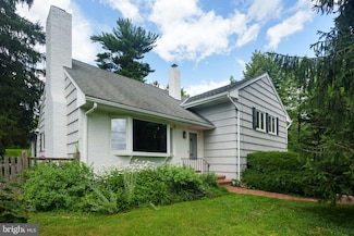 11 Grandview Ave, Lawrence Township, NJ 08648