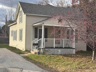 316 S Woodbridge St, Bay City, MI 48706